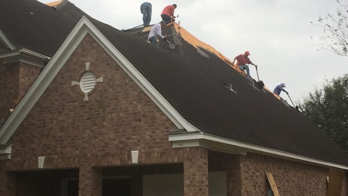 M&M Roofing, Siding & Windows-1